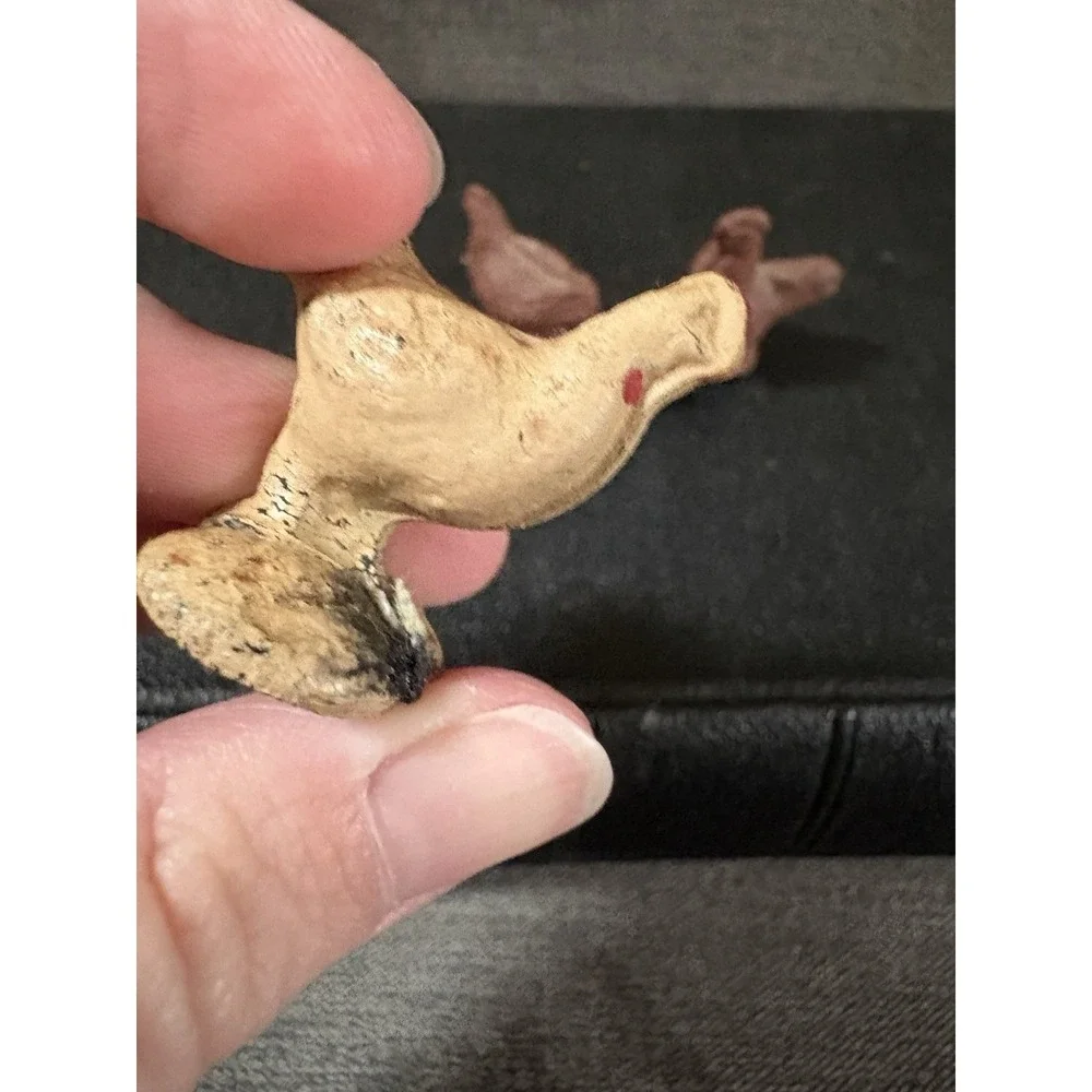 Vintage Rubber Chicken‎ Figurines Primitive Farm Folk Art Style Set 3 Miniatures